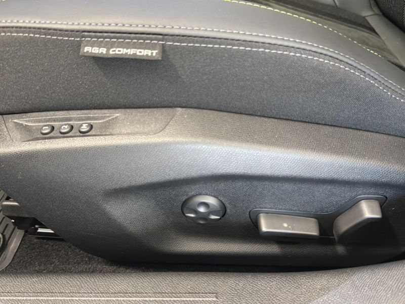 Peugeot 408 bild 18