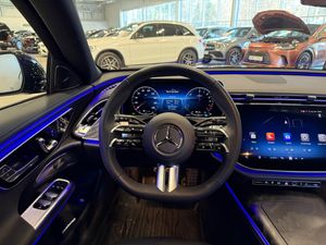 Mercedes E300 bild 11