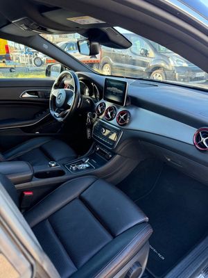 Mercedes CLA45 AMG bild 5