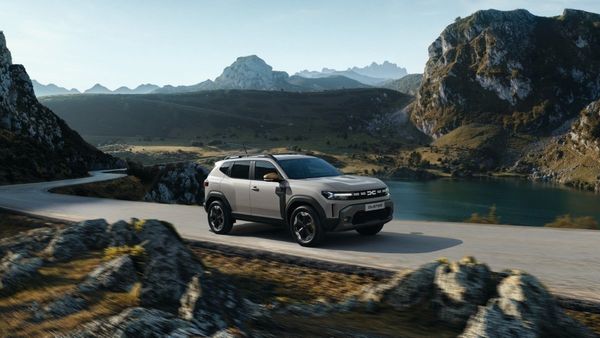 Dacia Duster EXTREME HYBRID 150 4x4 PRIVATLEASING FRÅN 3690:-/MÅN - 2026