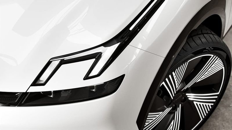 Lynk & Co 08 bild 8