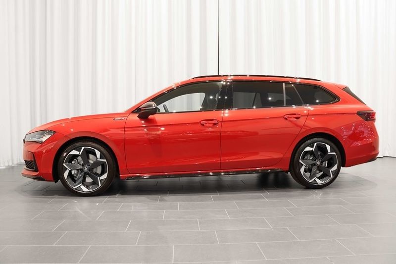 Skoda Superb bild 2