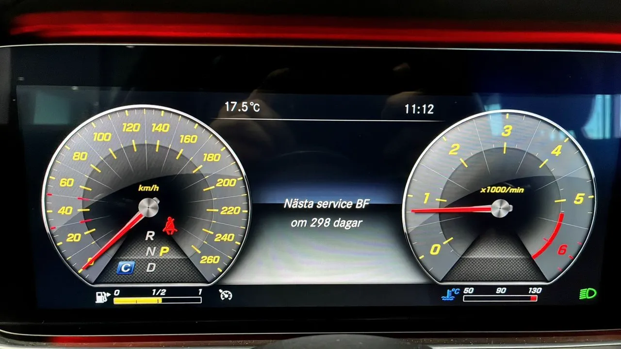 Vehicle image 21