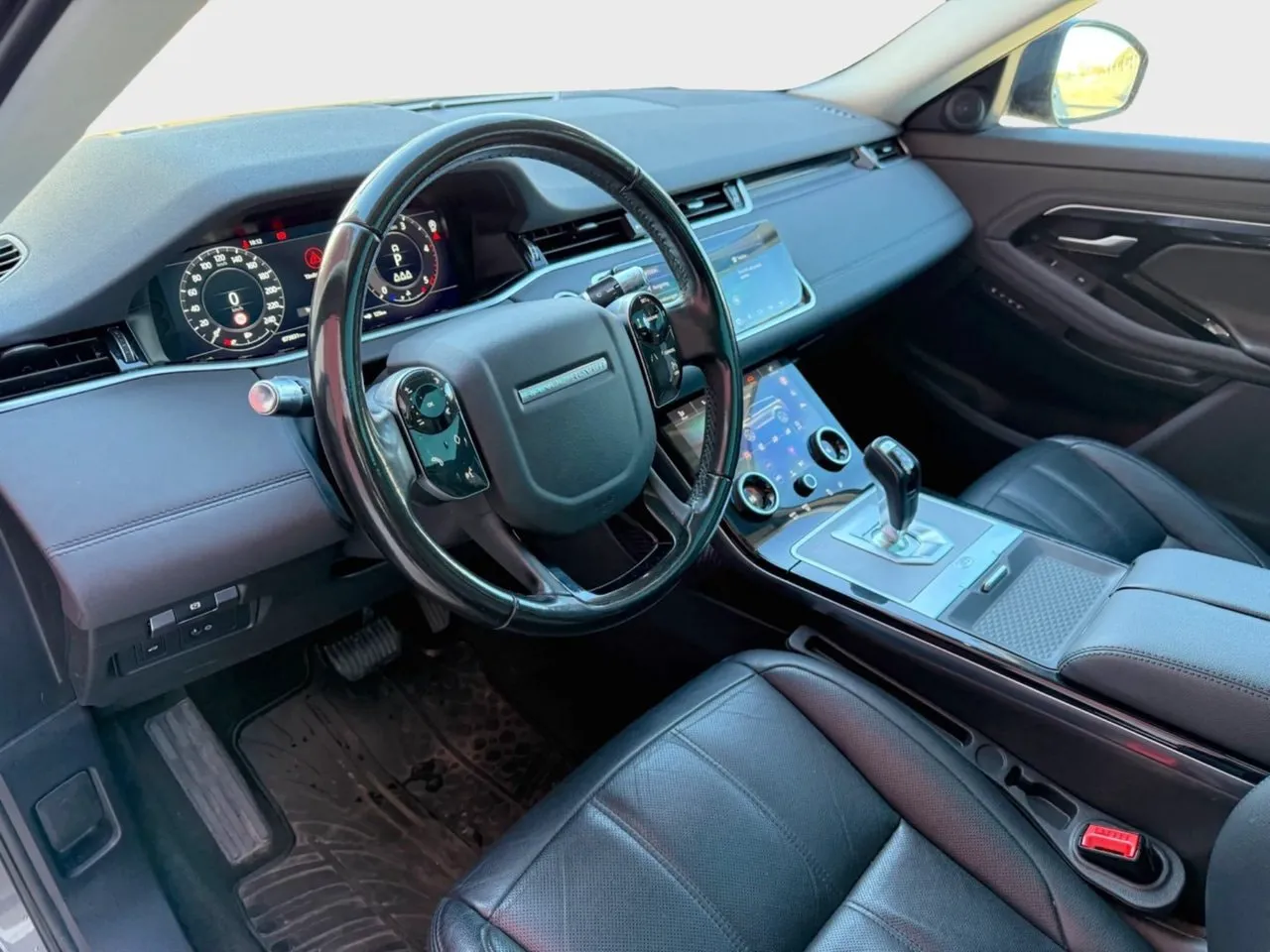 Vehicle image 30