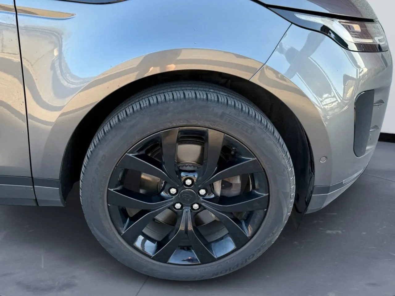 Vehicle image 20