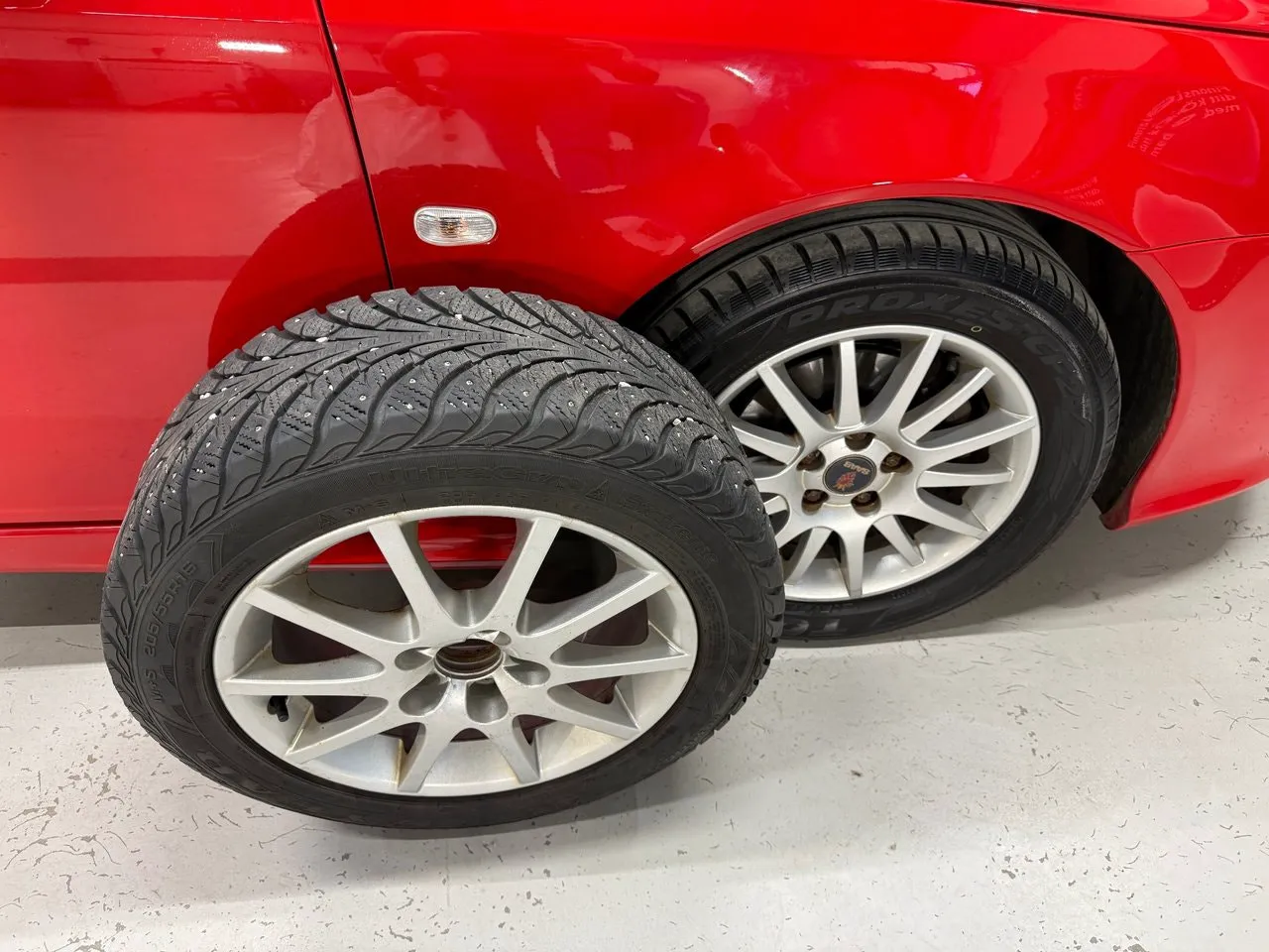 Vehicle image 9