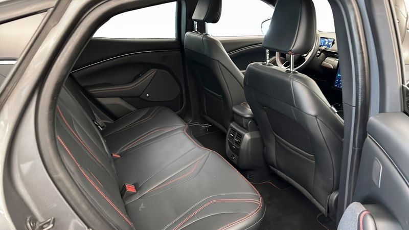 Ford Mustang Mach-E bild 5