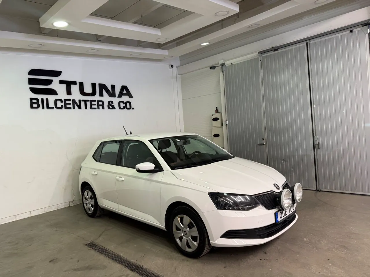 Vehicle image 2