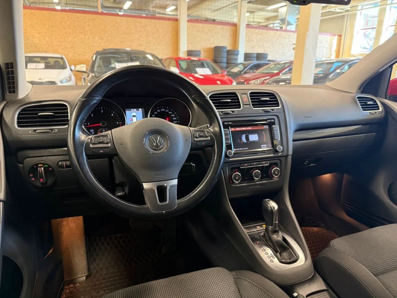 Vehicle image 5