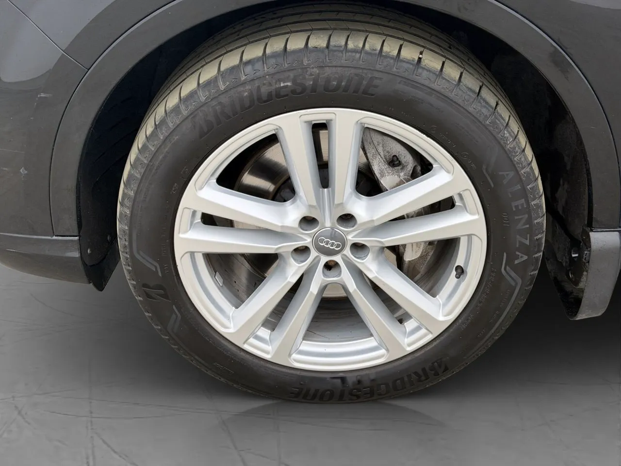 Vehicle image 31