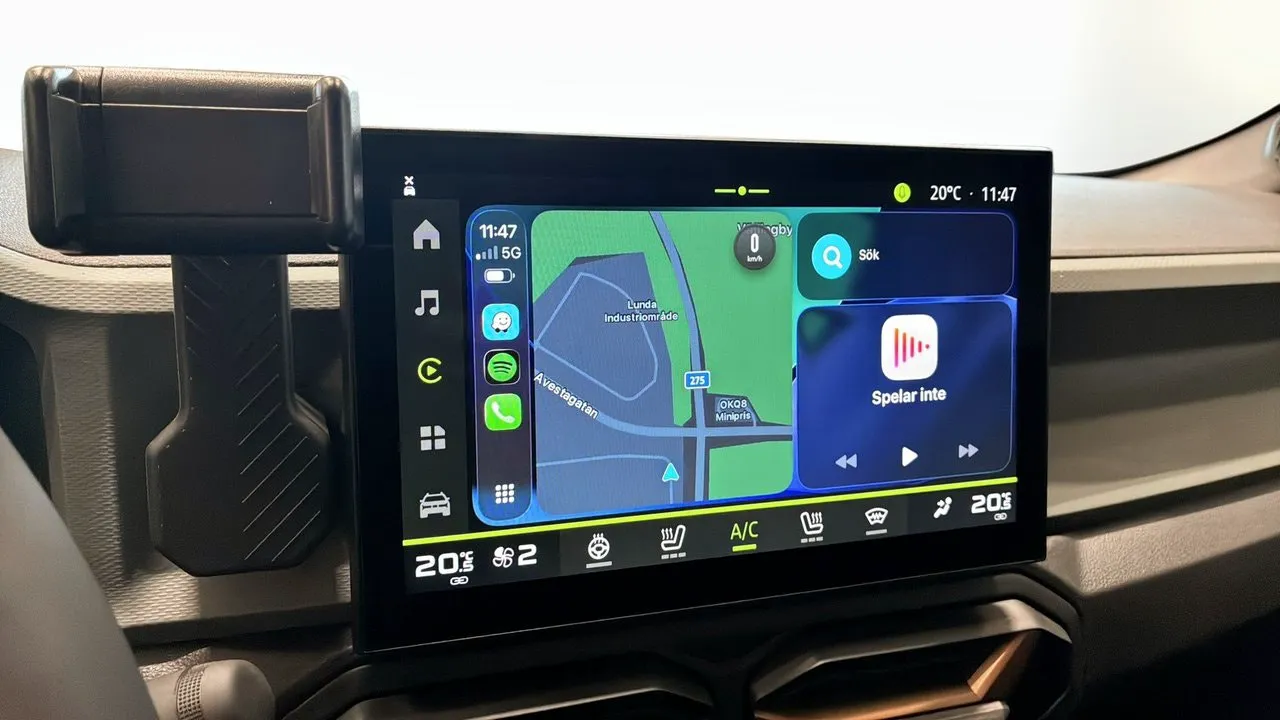 Vehicle image 18