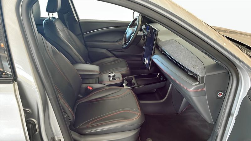Ford Mustang Mach-E bild 3