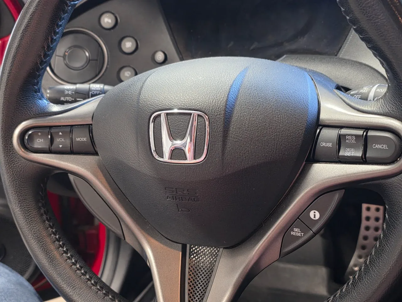 Vehicle image 18