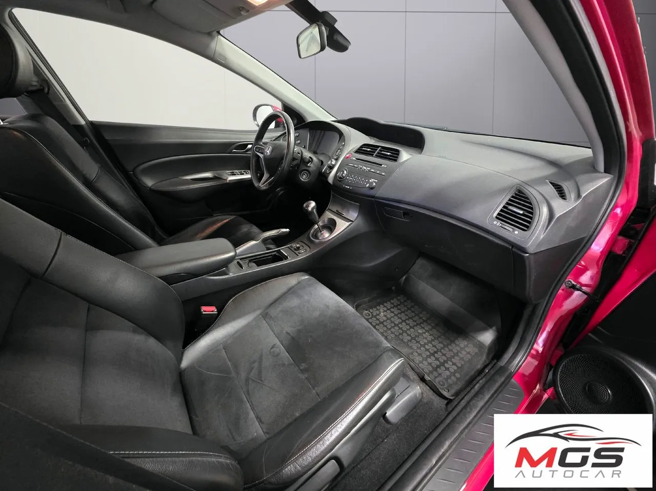 Vehicle image 9
