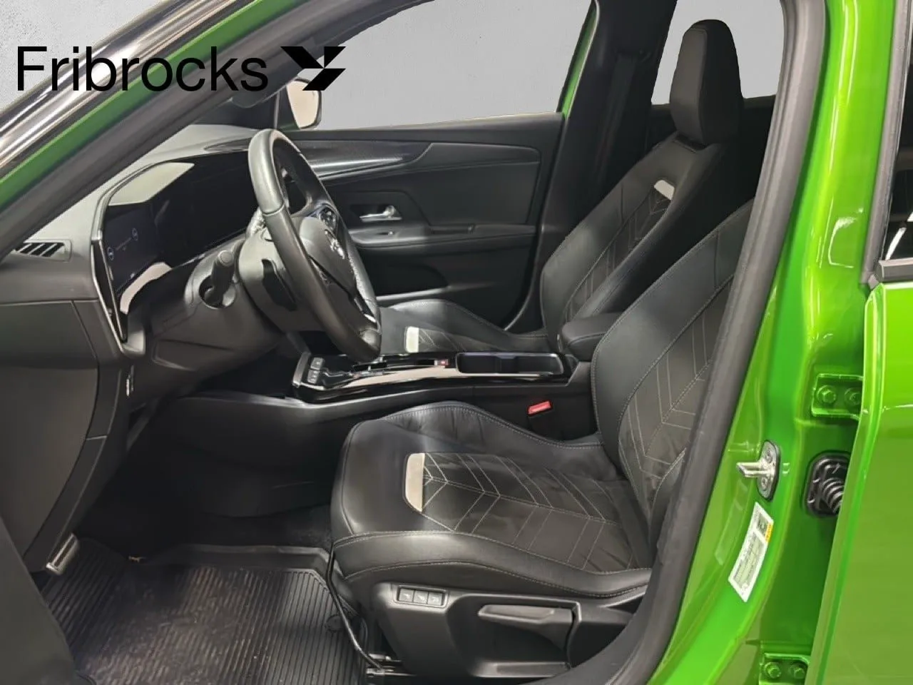 Vehicle image 8