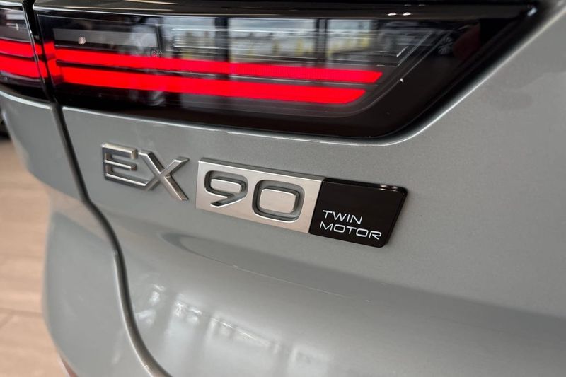 Volvo EX90 bild 12