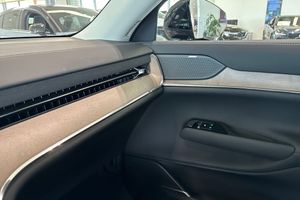 Volvo EX90 bild 25
