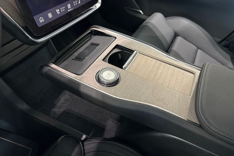 Volvo EX90 bild 26