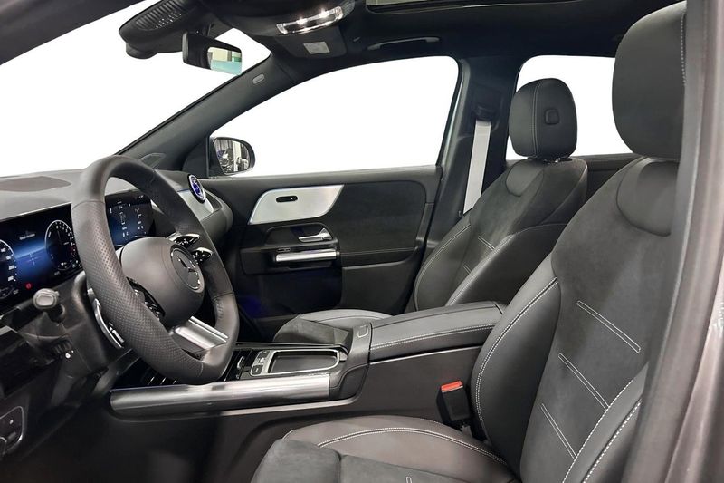 Mercedes GLA250 bild 12