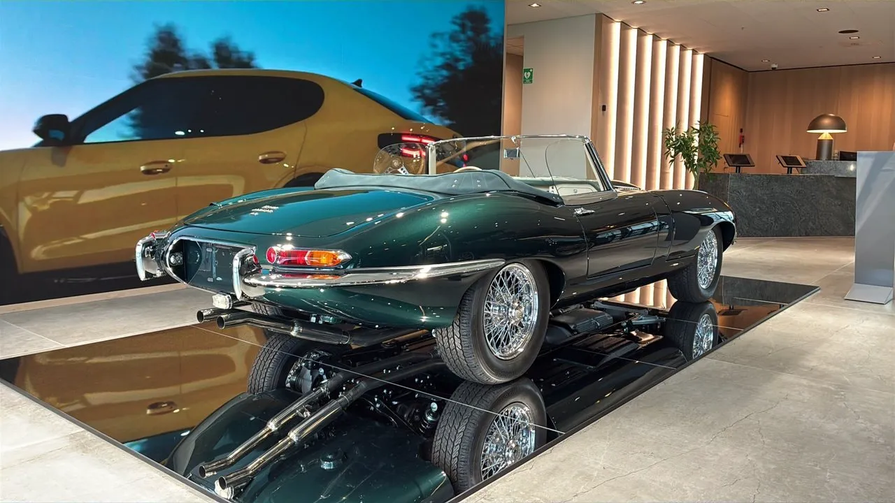 Vehicle image 2