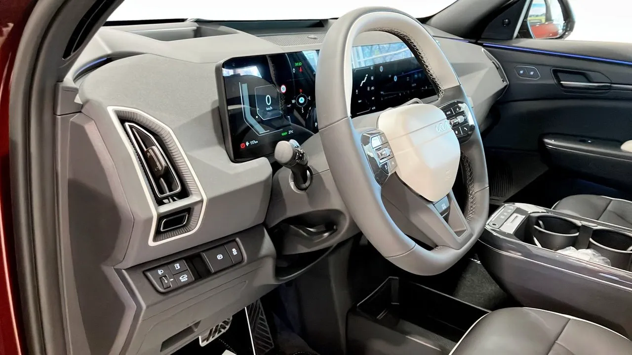 Vehicle image 20