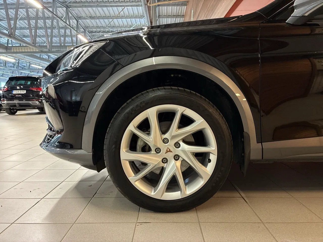 Vehicle image 20