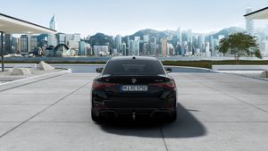BMW i4 bild 5