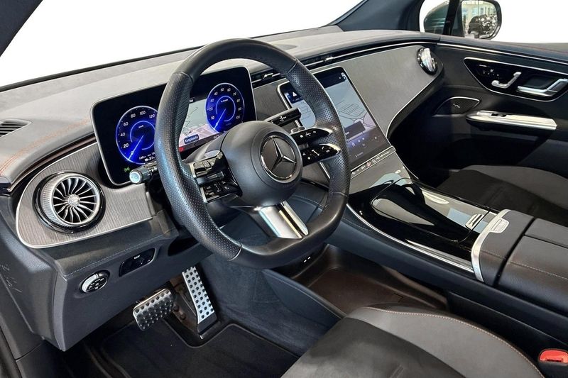 Mercedes EQE350 SUV bild 9