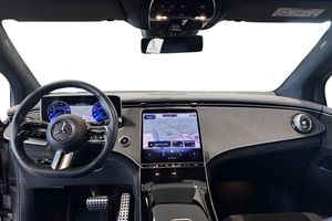 Mercedes EQE350 SUV bild 5