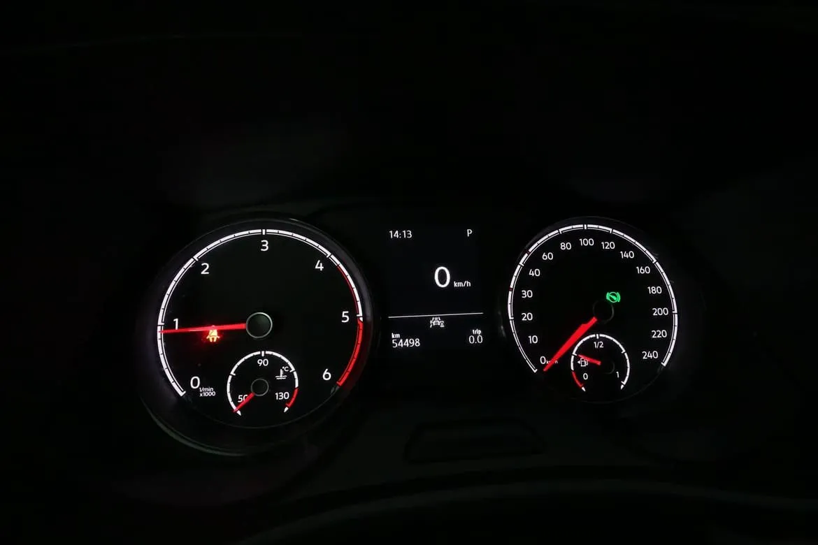 Vehicle image 16