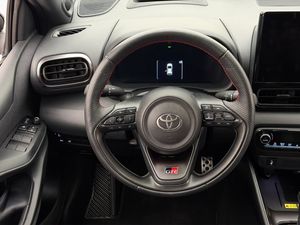 Toyota Yaris bild 14