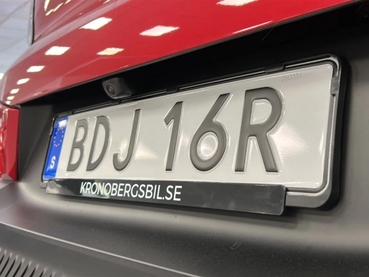 Vehicle image 14
