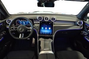 Mercedes GLC300 bild 8