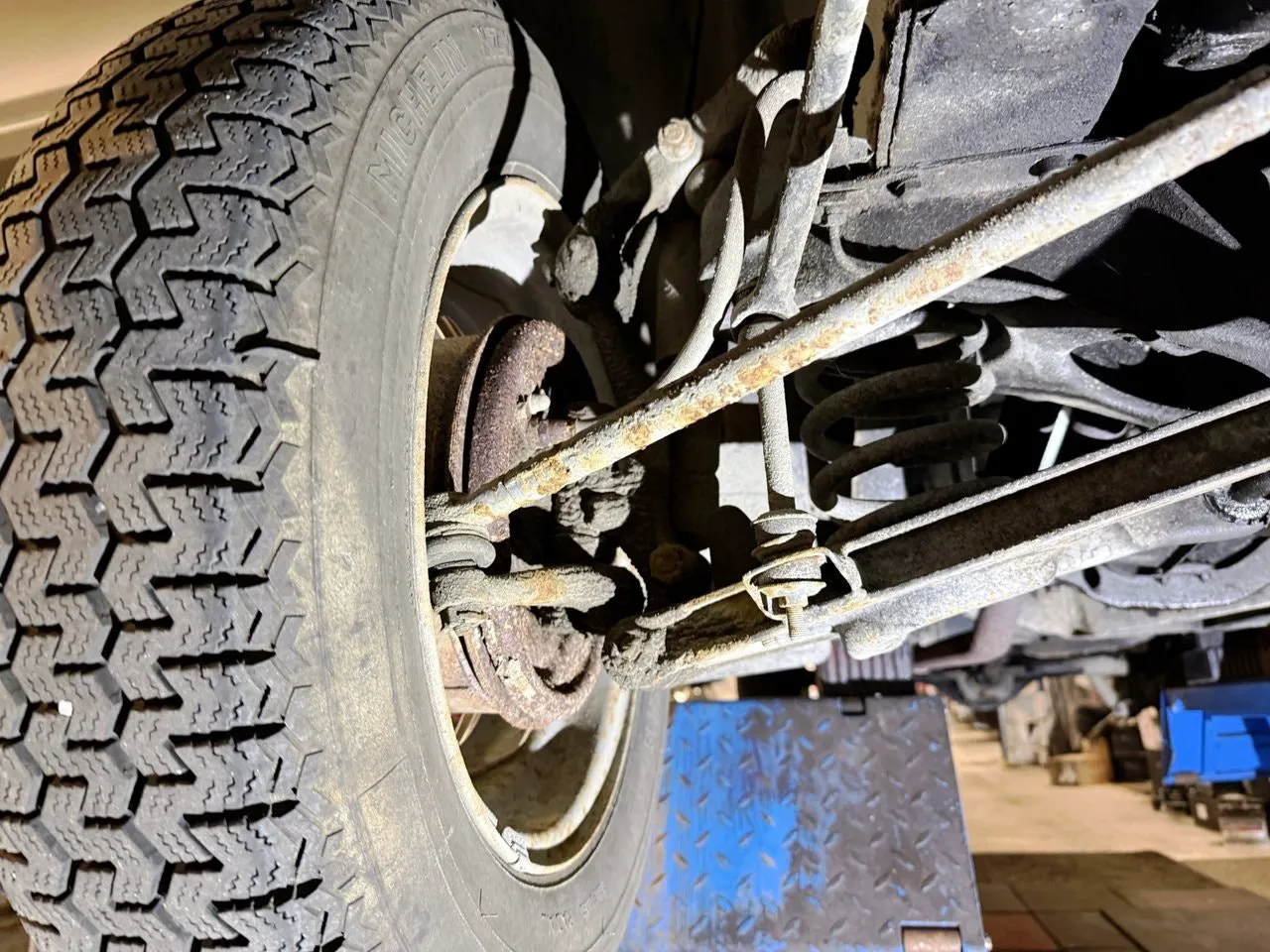 Vehicle image 21