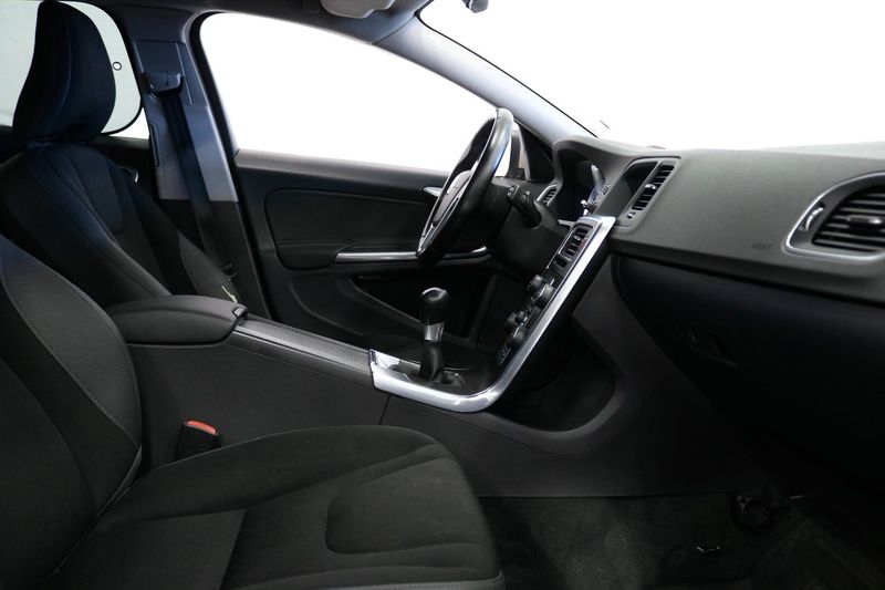Volvo V60 bild 8