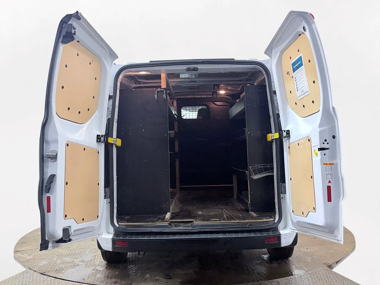 Vehicle image 7