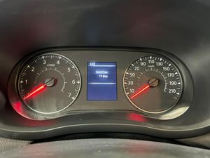 Nissan NV400 bild 11