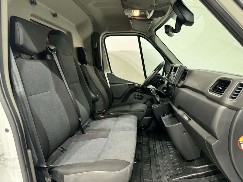 Nissan NV400 bild 5
