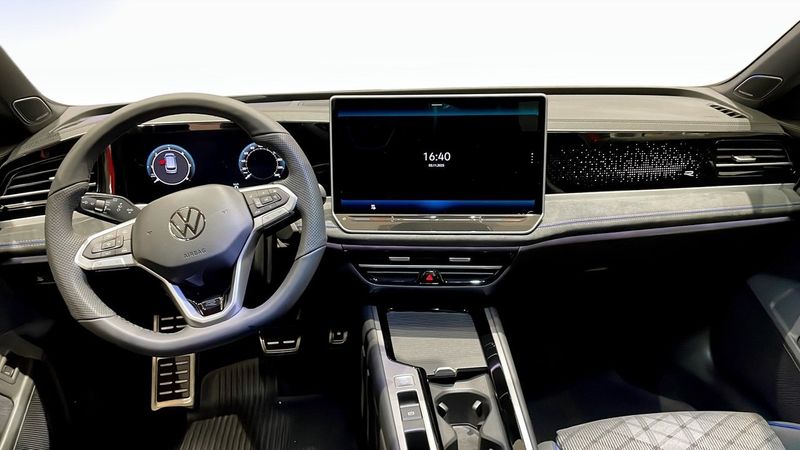 Volkswagen Passat bild 11