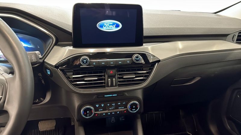 Ford Kuga bild 12