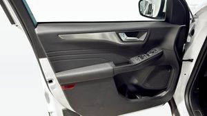 Ford Kuga bild 11