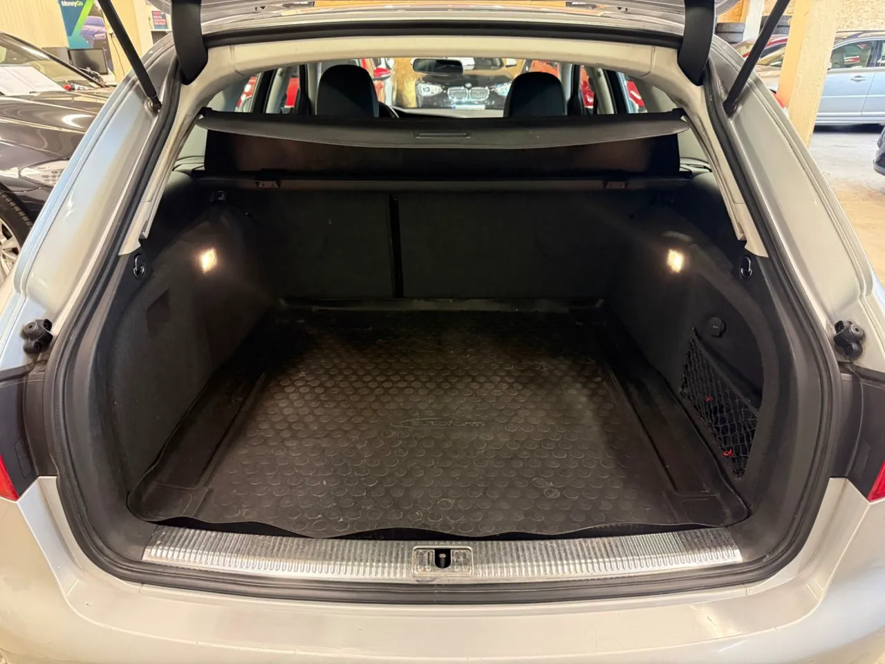 Vehicle image 11