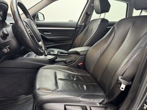 BMW 320 bild 9