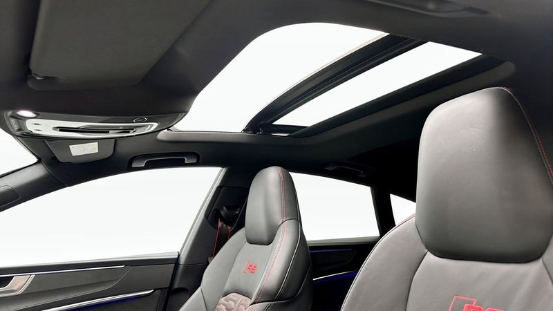 Audi RS7 bild 14