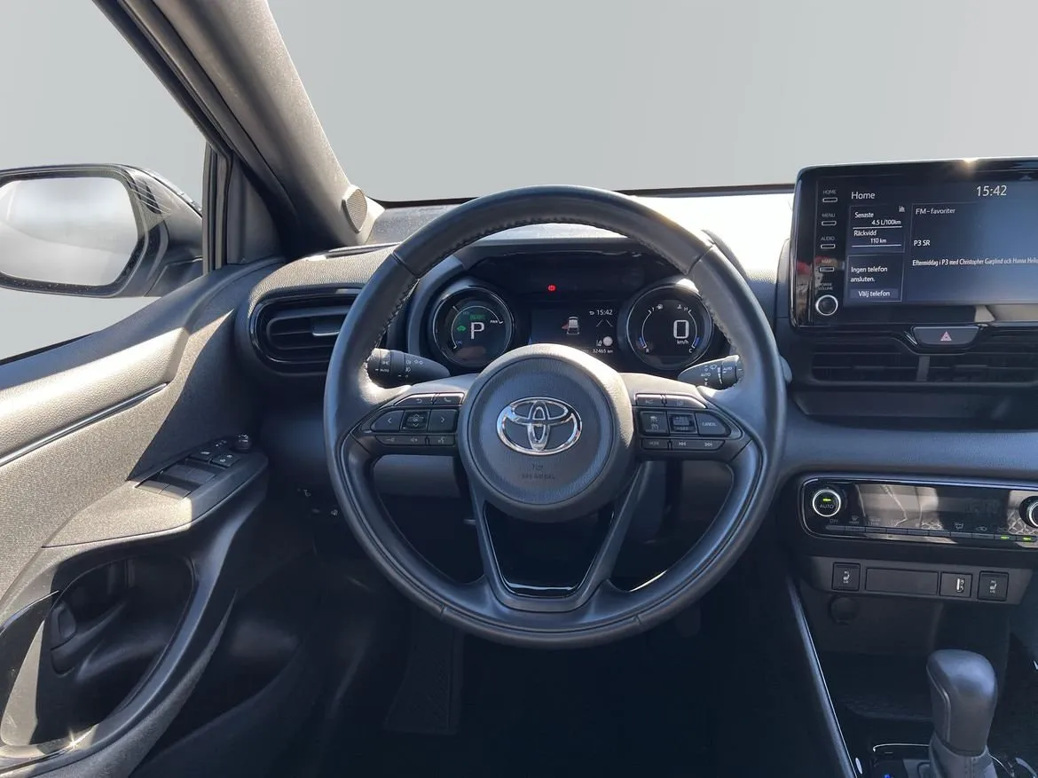 Vehicle image 9