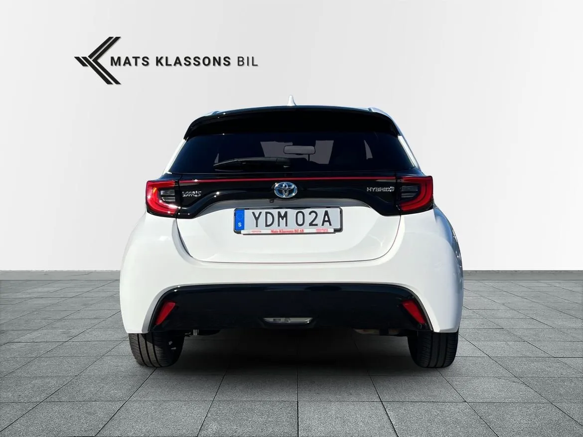 Vehicle image 7