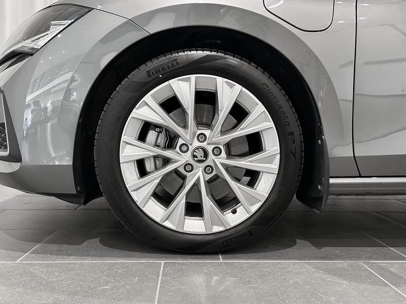 Skoda Superb bild 6