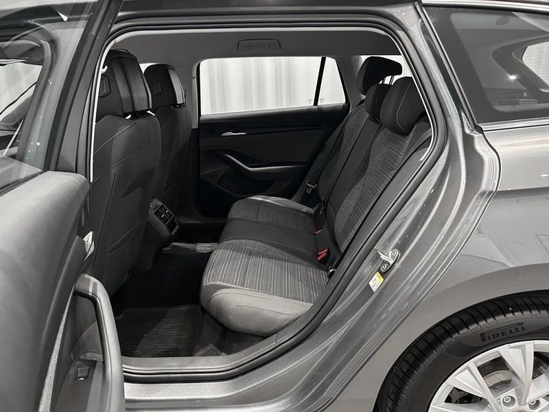 Skoda Superb bild 9