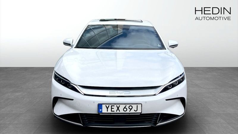 BYD Han bild 8