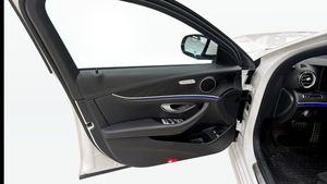 Mercedes E220 bild 11